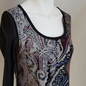 Axcess Womens Artsy multicolor & black print scoop neck long-sleeve Top. Size sm